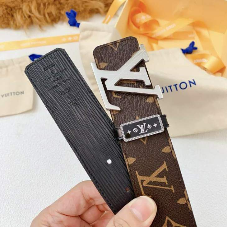 Picture of Louis Vuitton Belts _SKUfw199737305fw